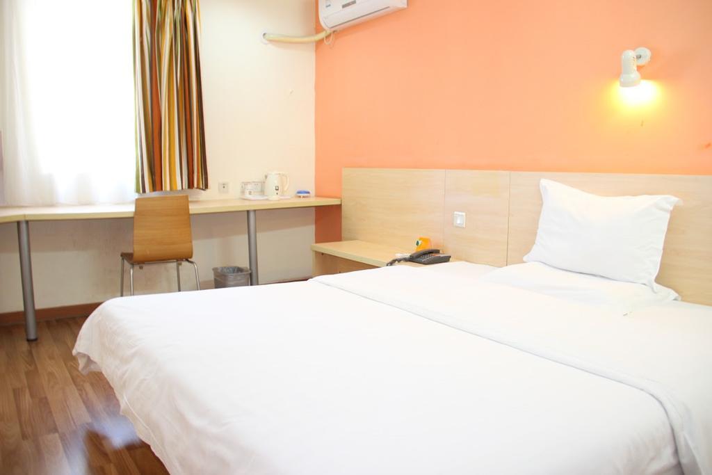 7Days Inn Bazhong Nanchi South Road Phoenix City Exterior photo